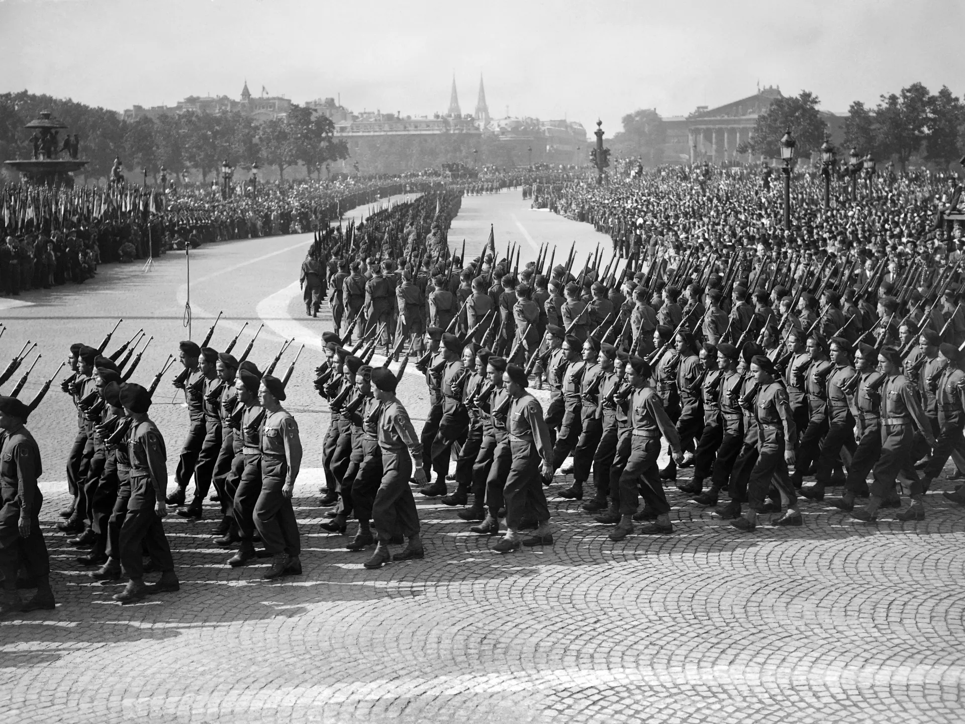 باريس تحت وطأة الإمبراطوريات: نابليون بونابرت وعهد التحولات الكبرى
